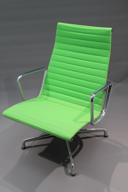 Aluminium Chair EA116 / EA 116 Stuhl LIMITED EDITION Vitra MÄNGELEXEMPLAR